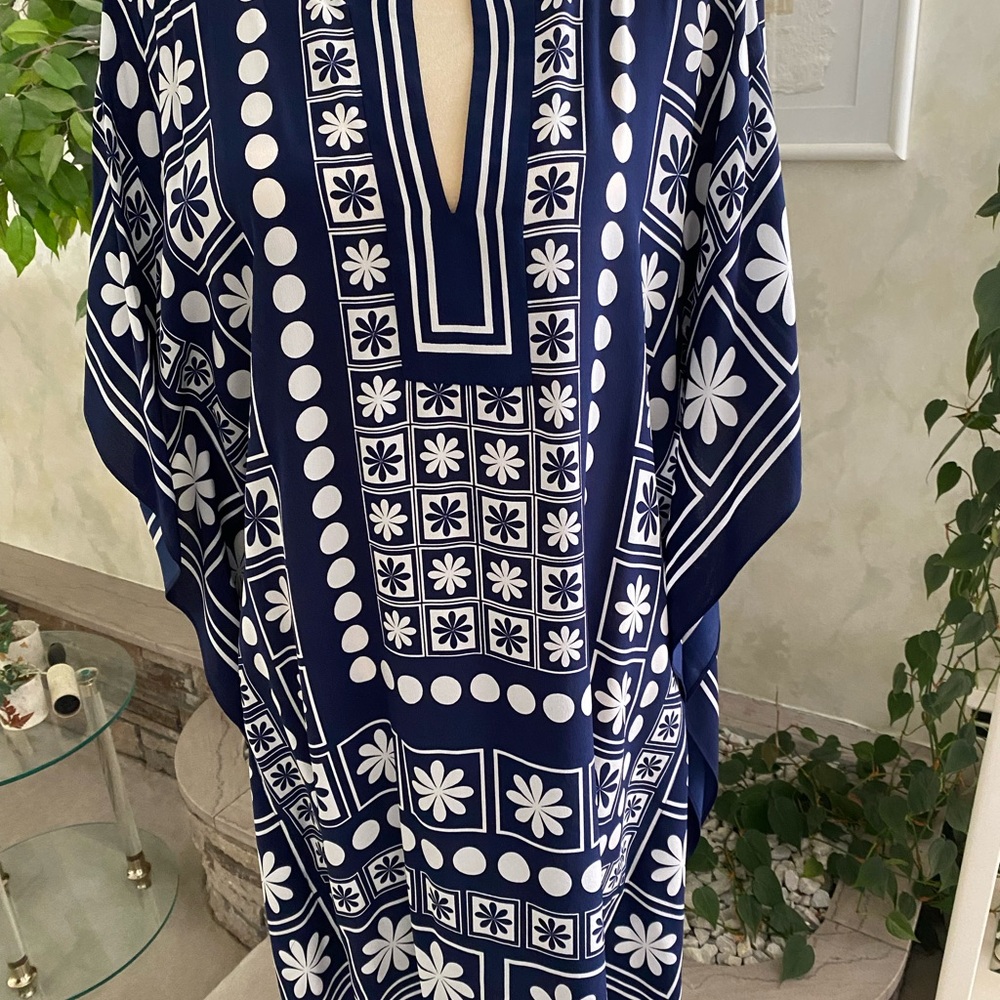 Trina Turk Theodora Dress - Navy and White Floral Kaftan